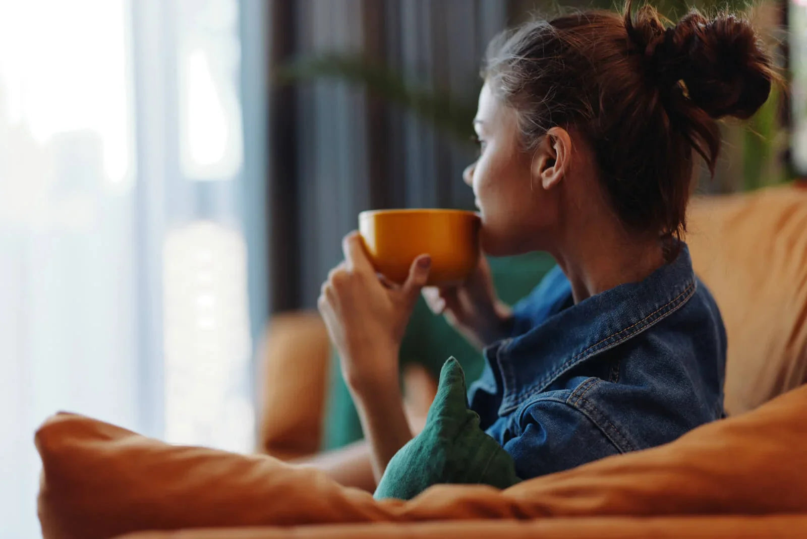 Adaptogeny kontra kawa – co lepiej działa na energię i koncentrację?